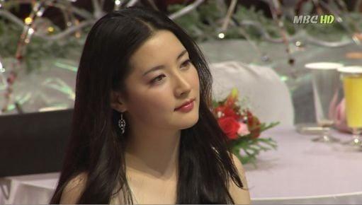 이영애 이 짤 완전 올리비아 핫세 느낌 나지 않음?