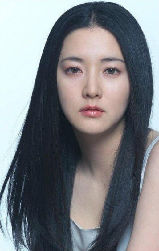 이영애 이 짤 완전 올리비아 핫세 느낌 나지 않음?
