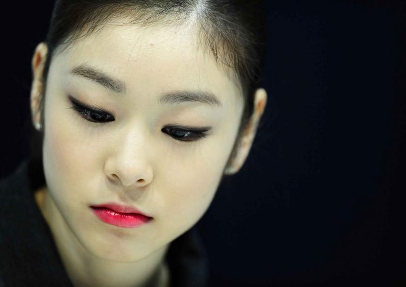 김연아 되게 맑고 깨끗하게 생겼어