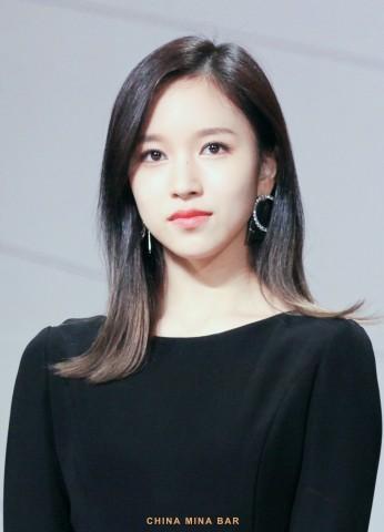 미나 갠적으로 중단발~단발 진짜 예쁘다고 생각
