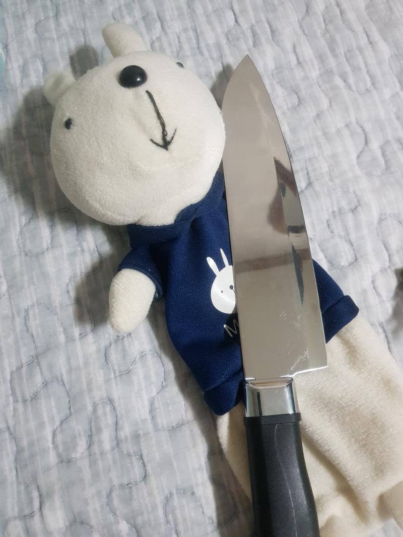 똥똥이가 깔려 죽겠는데