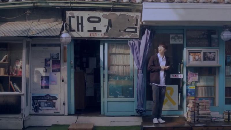 유튜브 플리 듣다가 캡쳐한 건데 누구야?? 엔시티 같기도… 그리고 이 사진 속 영상은 어떤 드리마야?? 사실 이게 더 궁금해. 영상미가 너무 좋