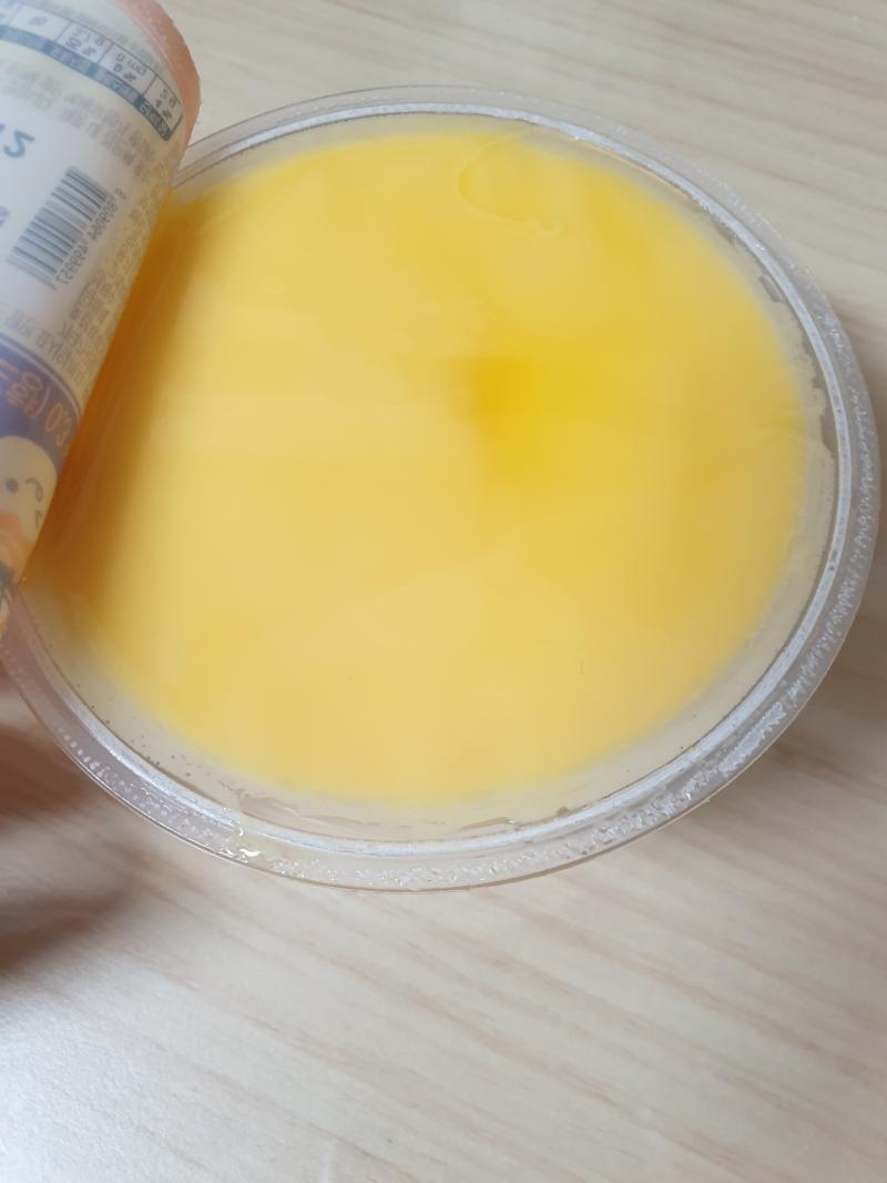 이.이런시벌미친 커스타드푸딩이 언제부터 이런색이었냐........... 아ㅠ아시발 맛도 좆같아 내 커스타드 푸딩 돌려줘 시발......내가 만든