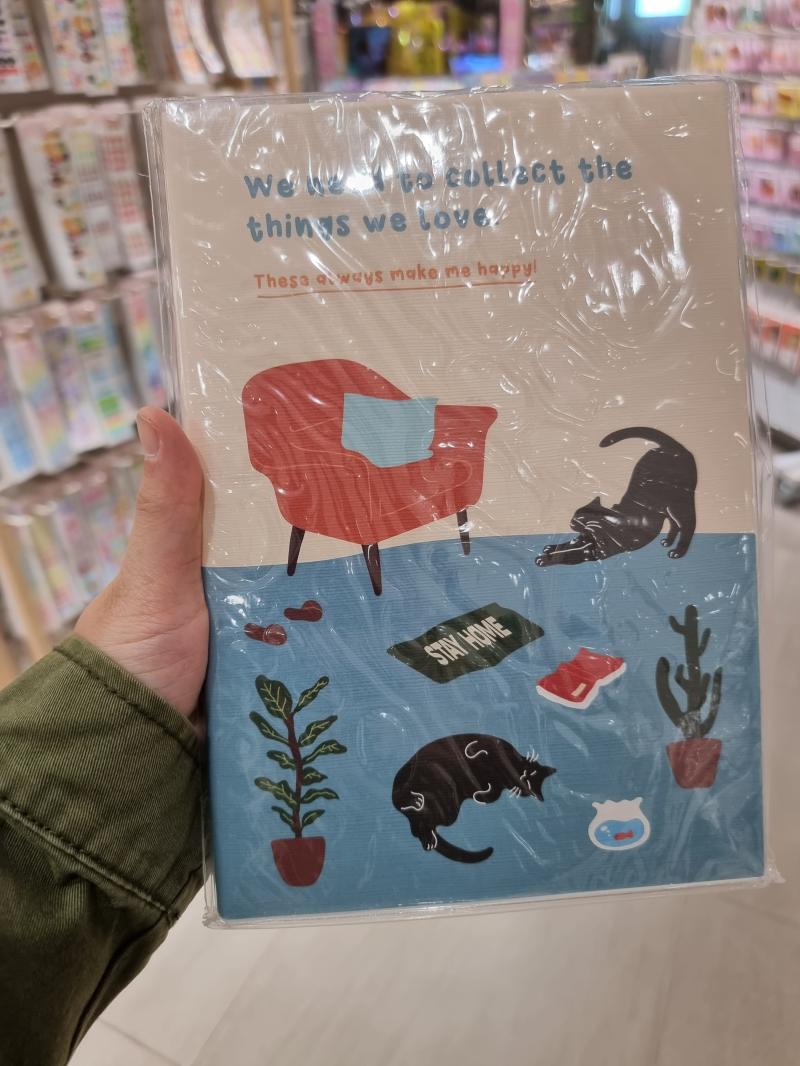 애들아 나 이걸로 사기로 했어! 적당히 이쁘고 날짜없는 일반 노트와 비슷하거든 이베 난....날짜에 구애받지 않으려고 ㅋㅋㅋ 생각날때마다 쓸거기