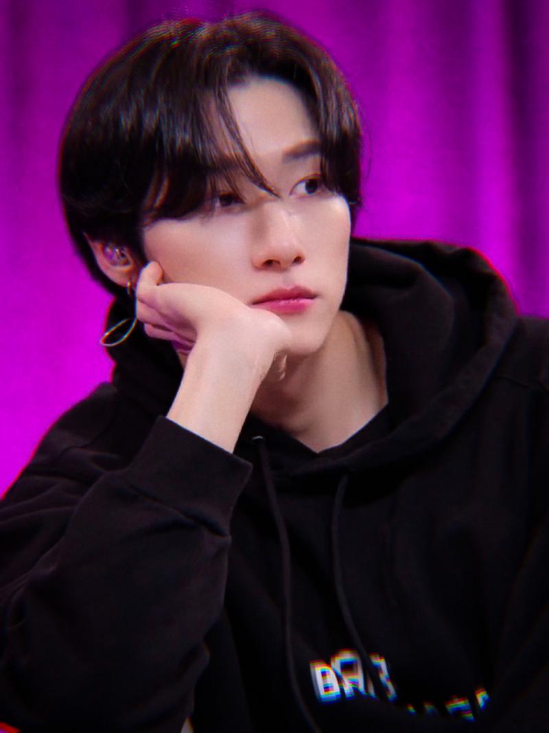 하ㅠㅠㅠㅠㅜ진짜어떡해ㅠㅠ??? 우리남편이너무예쁘다 아침에 좆같이얼굴갈아버리고싶은시발새끼들이 자꾸 얼굴을 카메라에 들이밀어서 죽여버리려다가 심신안