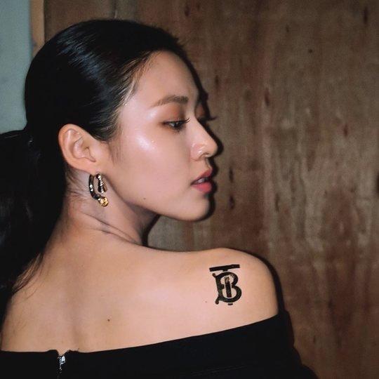 54일차 타투있는 설현