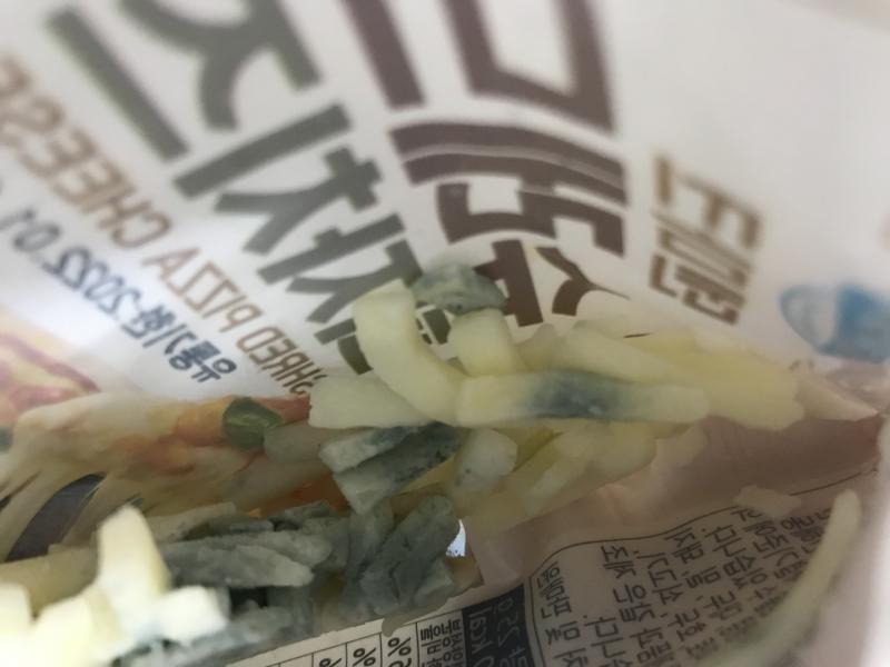 이거임 불닭에 넣고 겁나 빨리 뺐는데도 그 치즈 냄새랑 맛이 났음
