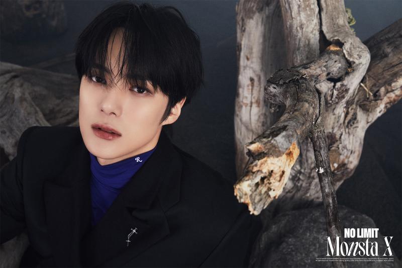 이 미친얼굴의..남자..누구여..세상에..