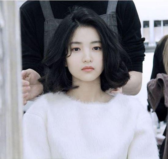 자극 좀 받으려구 우리... 여신님 사진 올려놓을게... 진심 넘 예쁘다