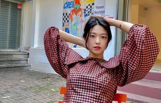 62일차 머리묶는 설현