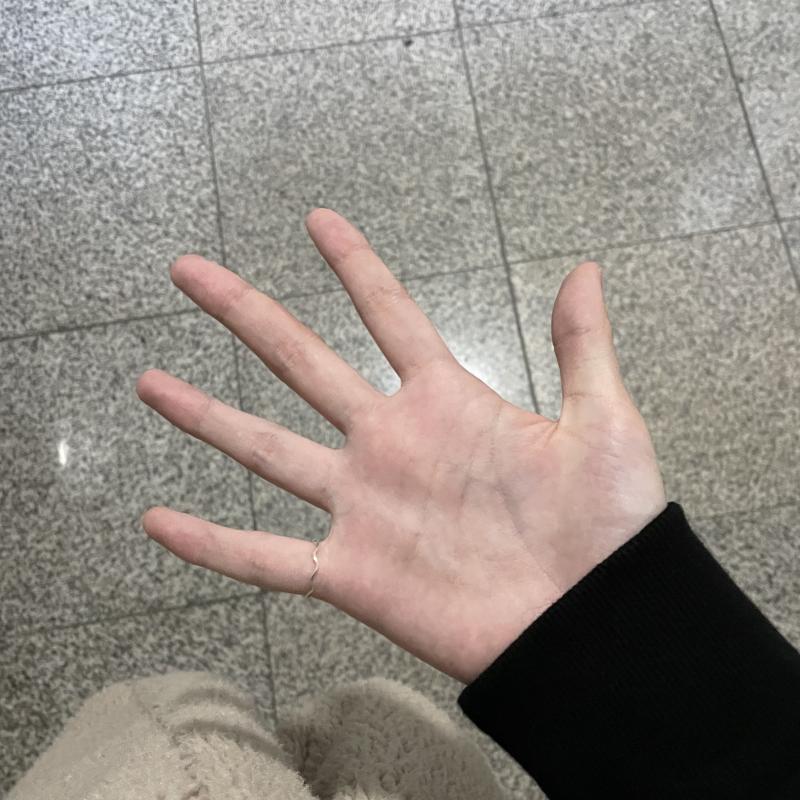 진짜.. 무슨 손 재기도 그렇고 막 ㅠㅠㅠㅠㅠ 아 진짜 속상하네