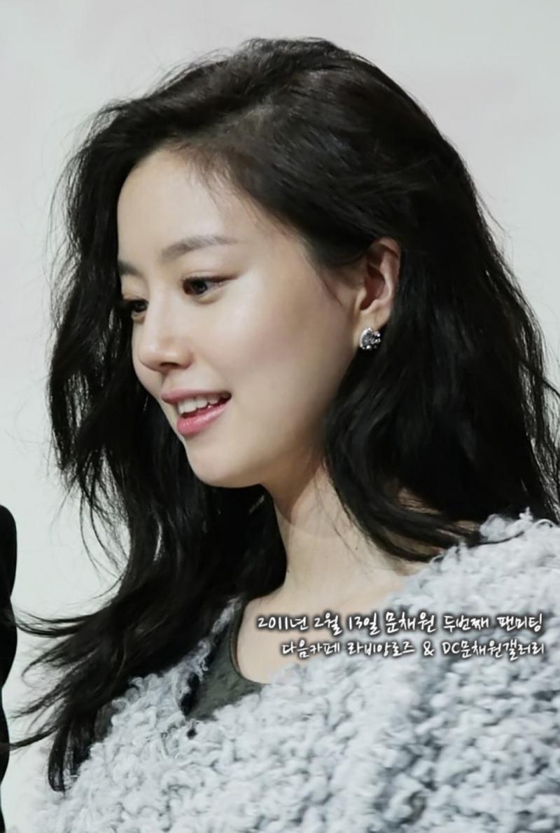 문채원