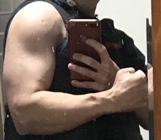팔굽혀펴기 개수제한 없음 x 12세트 (중량조끼 20kg 착용)