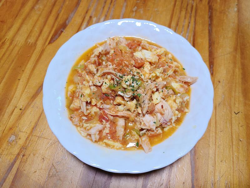 점심은 토마토 달걀 볶음 (Feat. 닭가슴살)
