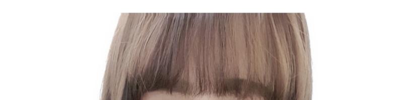 이거 밝은 탈색모에 톤다운했던건데 씨리얼 고소한아몬드앤브라운이라는 염색약인데 이거 인생찰떡컬러인데 주변엔 올영뿐인데 파는데가 없어 ㅠㅠ 이 염색