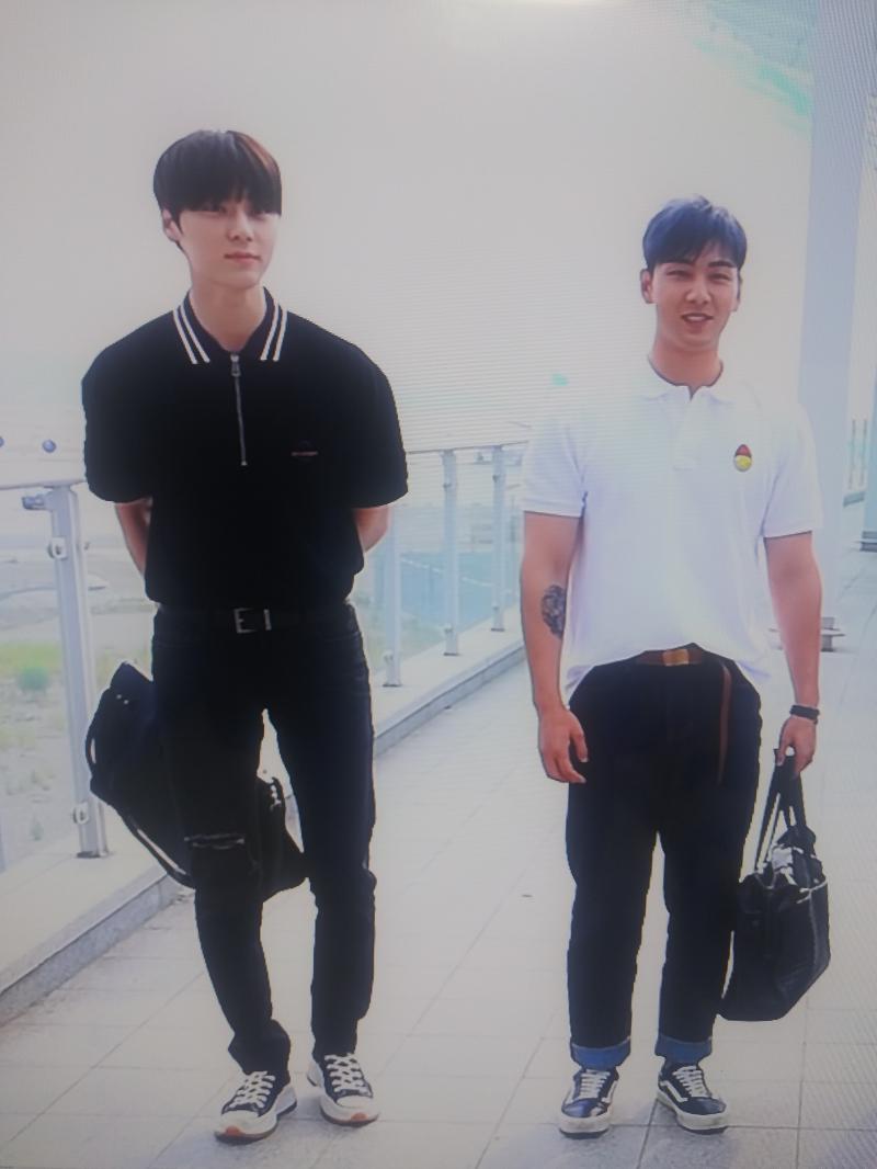 황민현 팬이 되주었으면 좋겠어 😄