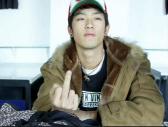 >>4 애들아 이거 테스트로 햅ㅘㅆ는데 얼굴 찍으러짐 원래 이거임 사이트 추천한거 해서 했는데 특수문자여서 배치파일에 안됨ㅠㅠ