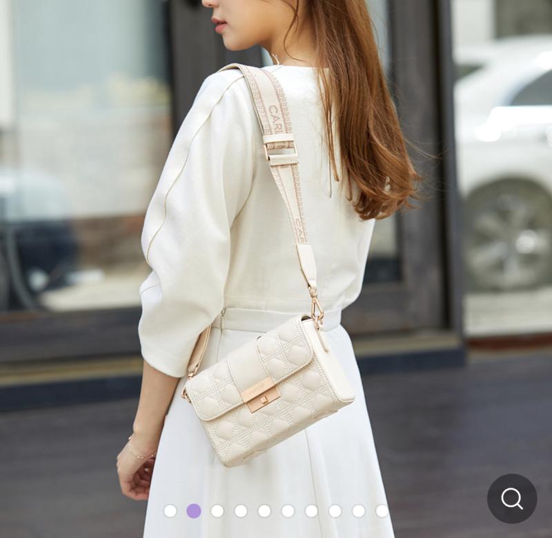 이렇게 두 개로 간추려봤는데 어때..? 나이랑 너무 안 맞을까..? 아니면 디자인이 별로라거나ㅠㅠㅠ
