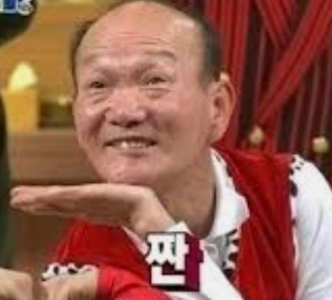 일단 기분 좋아지는 사진 보고 웃자 웃자자.~이분 왕팬이거든.^^ 최우선으로 맛있게 밥도 잘 먹고~~~토닥투닥~난 상대방이 나한테 관심이 아예