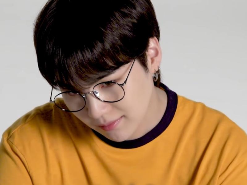 진정해 ㄴ알겟어나의검은아기고양이