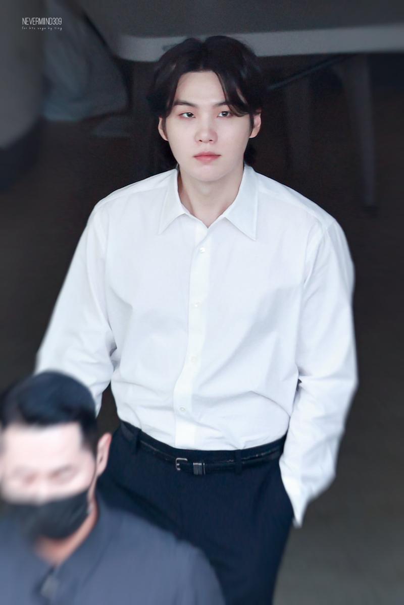 그래서 말인데 음방 퇴근길 민윤기 좀 봐주지 않을래? 내 남자야