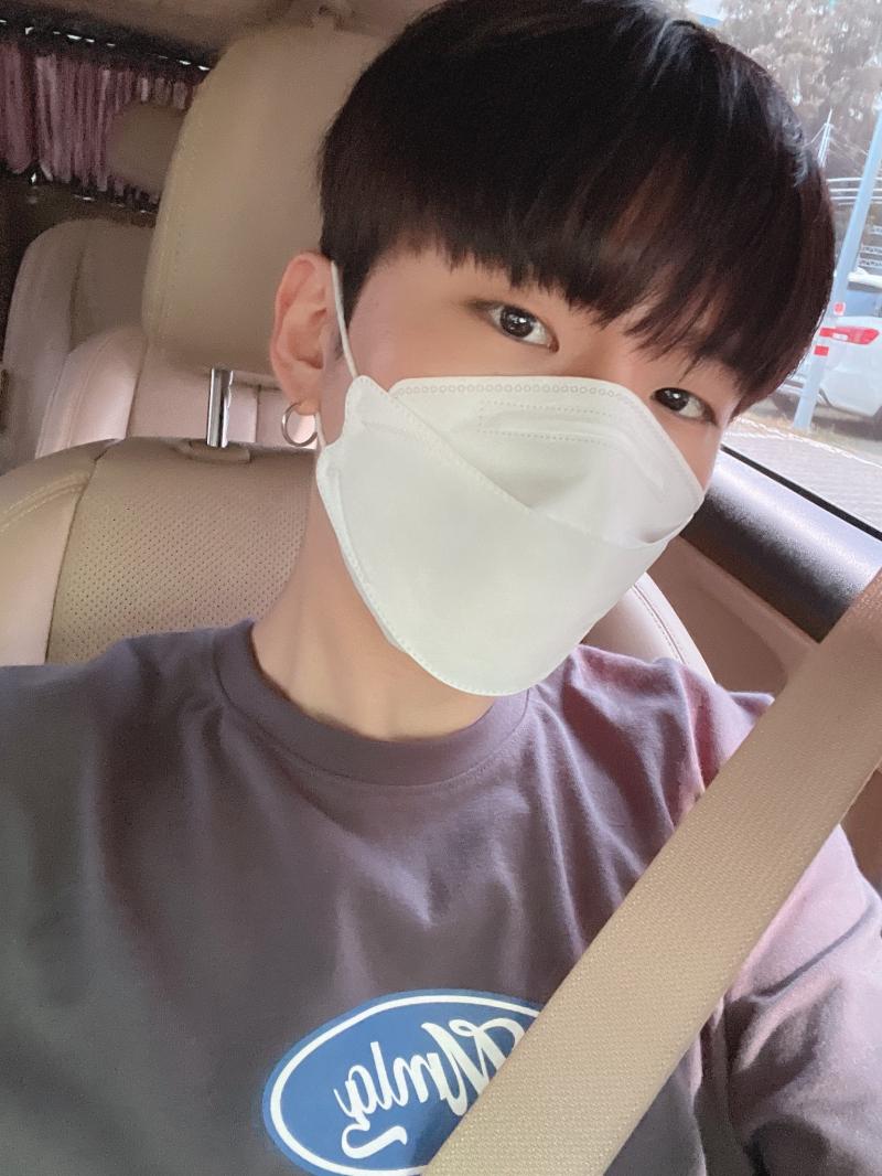 컬투쇼 기현이… 너무 아기 같고 귀여움 보면 진짜 힘이 남 작년 오늘 기현이 렞ㄴ드 귀여움 깜장콩 아무튼 사랑스러움