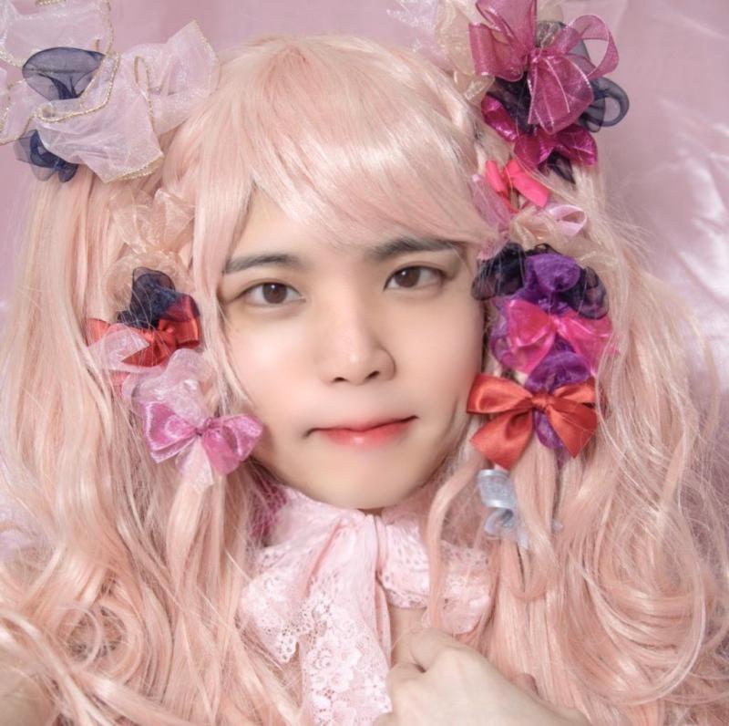 수염 개빡친다 몇번을 지운건지