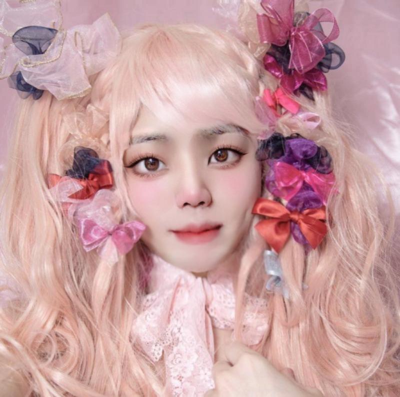 수염자국은 어떻게 하는 거임?? ㅜㅜㅜ 그리고 눈썹이 너무 찐함