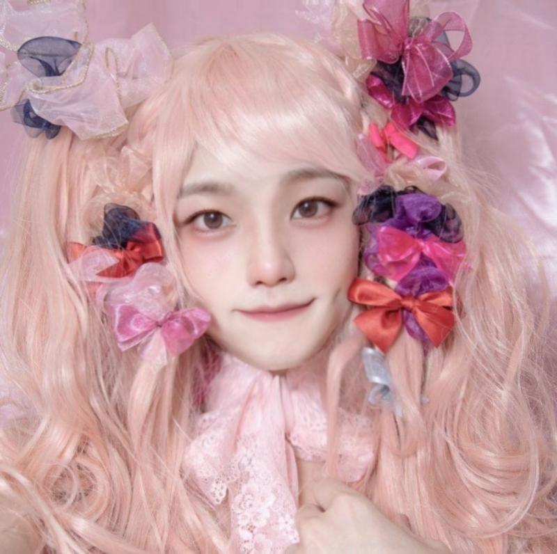 묘...하게 계속 남성성이 보여서 킹받긴 하지만 재밌다..