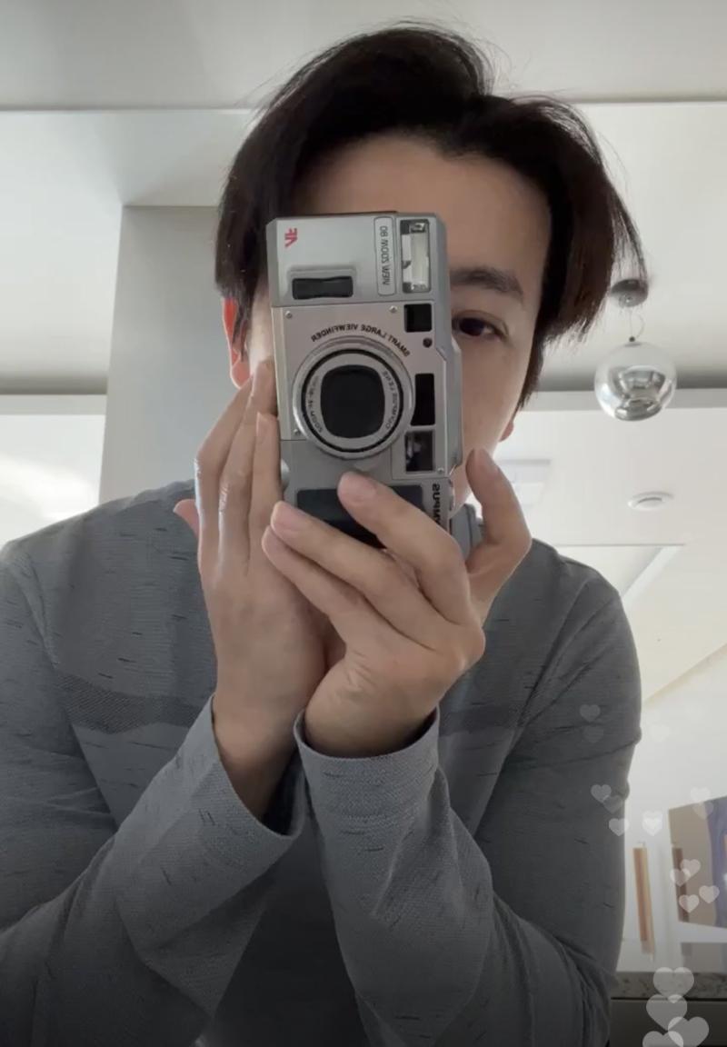 이제 이거 쓰면 스레 접힐거같은데 제일 처음보일말 무서워서 못쓰고 계속 미뤄놨었는데 뭐쓰지 아 ㅋㅋㅋㅋㅋㅋㅋ 귀여운사람 보구가셈 (내기준) 아