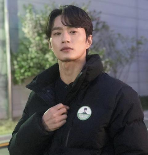 나도성규볼래.