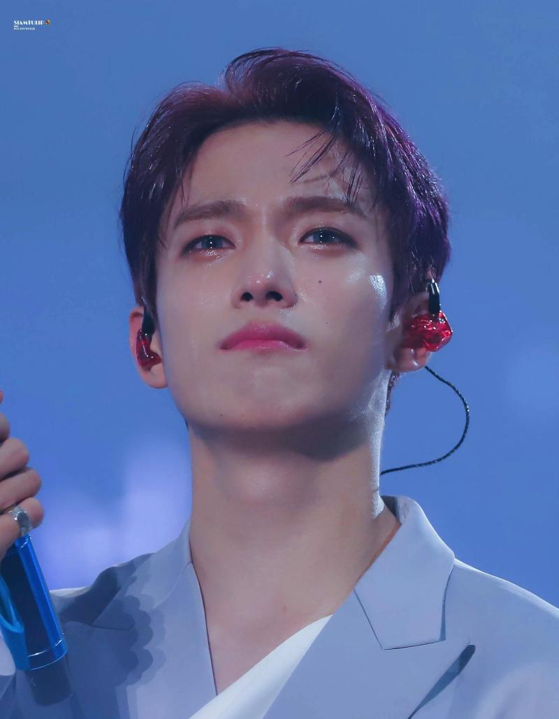 1. 세븐틴 도겸... 중안부??가 길다고 하는데 아니 전혀요...얘 1번으로 뽑은 이유가(1번≠1등이긴 한데 젤 먼저 생각남) 실물을 직접 봤