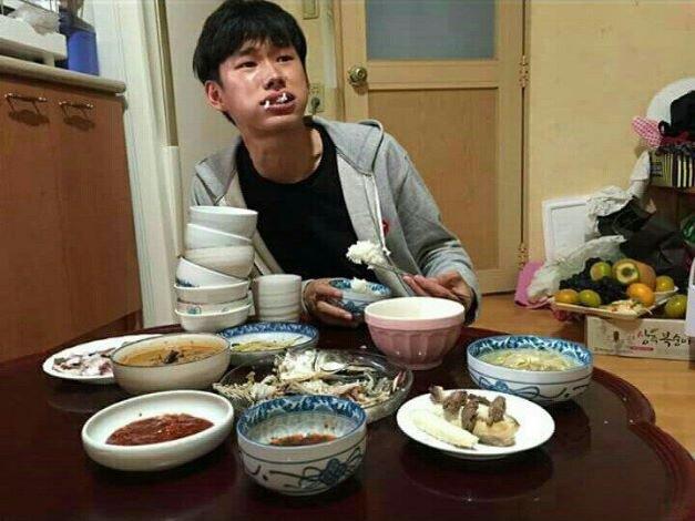 보컬로이드 노래추천해줘 하는 스레 너무 많다 이쯤되면 보컬로이드는 차라리 음합엔 영업 통합스레를 파서 뉴비에 굶주린 오타쿠들이 다같이 노래를 떠