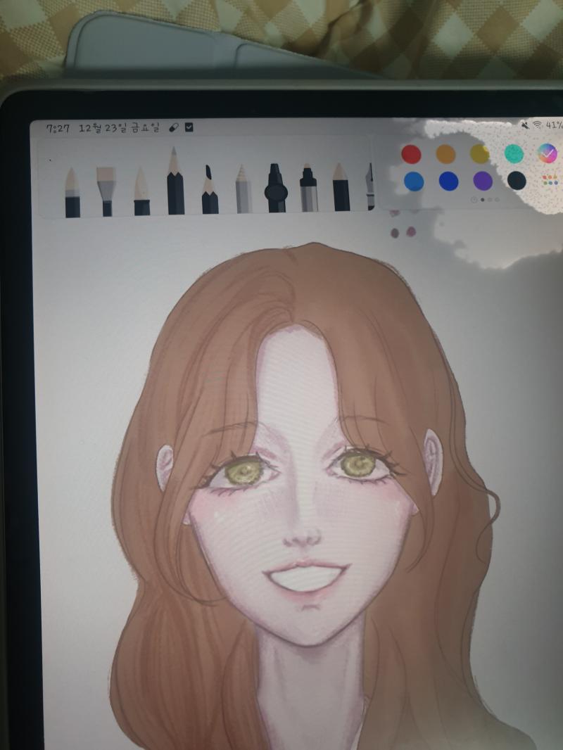 그림 그리고 있는데 완성할지 말지 고민중 색칠하니까 묘하게 맘에 안 들어 기본앱이라 그런지 브러쉬도 너무 제한적이고.. 오버레이나 곱하기 기능은