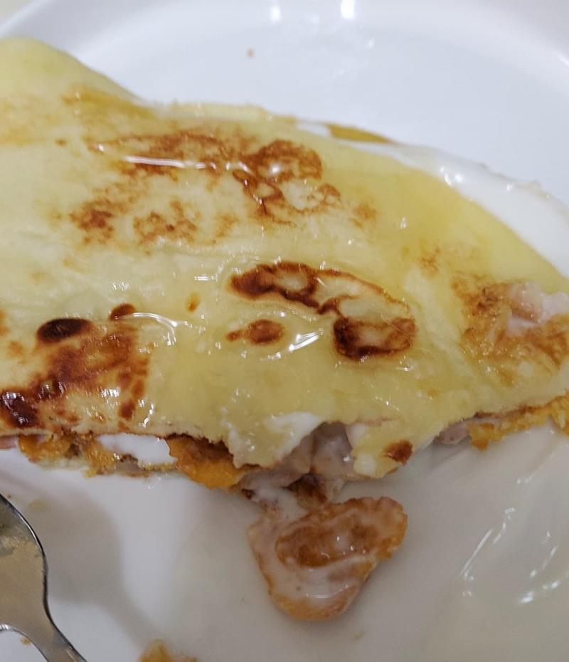 팬케이크...... 진짜 개맛없음 플레인요거트는 왜 넣어서 ㅠ