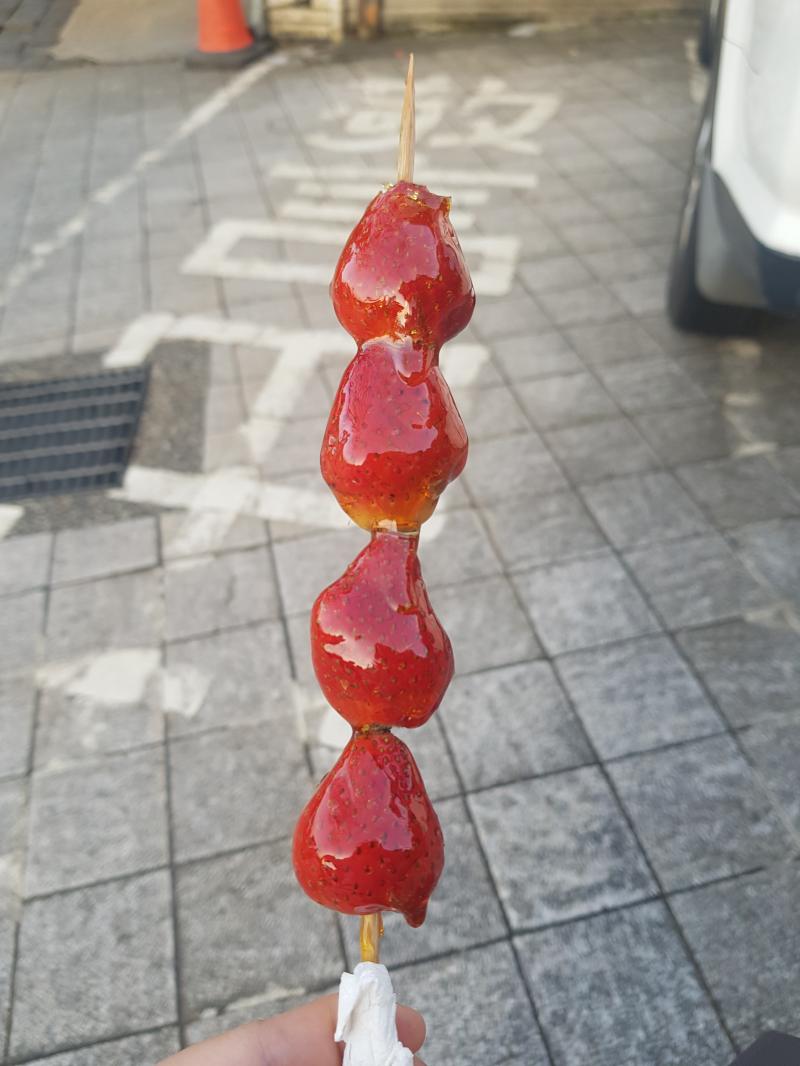 탕후루 생각보다 맛있음