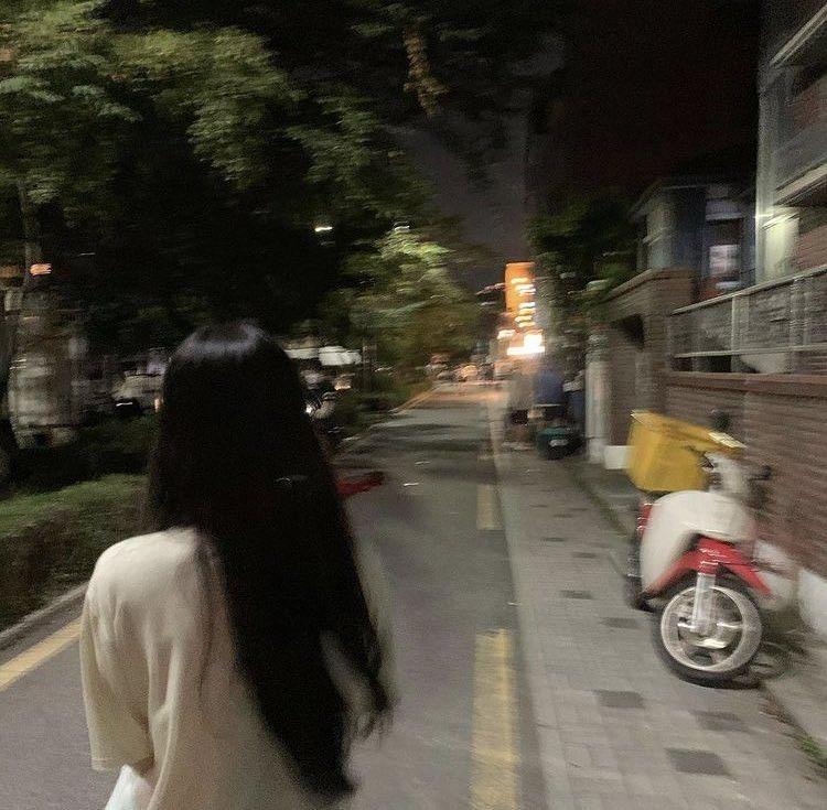 나는 저번년도 9월부터 내가 좋아하고 친하게 지낸 친구가 있단 말이야! 근데 서로 성격이 잘 안맞아 ㅠ 막 우리들은 서로 많은 노력을 했단 말이