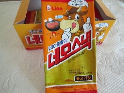 3. 불량식품 사진에 보이는 불량식품들 알지? 우리 초등학교때 이런거 못먹게한 이유가 뭔지알아? 건강에 해로우니까? 물론 그것도 맞긴 맞아. 하
