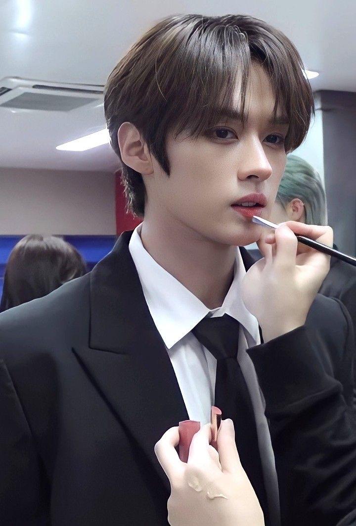 존나잘생걌다미쳐버릴거ㅛ같음 흐어어어억