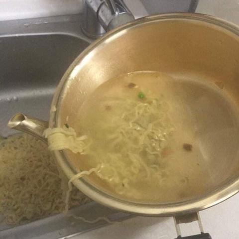 짜파게티 물 편하게 버리는 법
