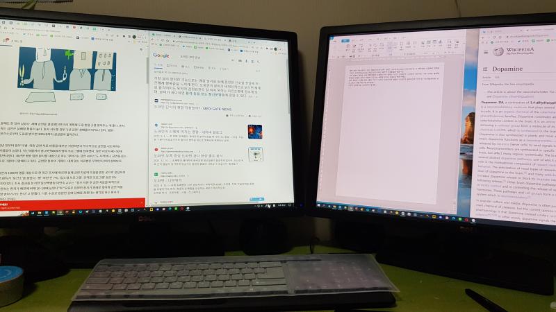 >>805 ㄹㅇㅋㅋㅋ그 색감 좋다는 델 모니터도 오래 쓰니까 이따위됨;; 둘다 같은 모델/같은 연도에 샀는데 하나 as 맡기고 오니까 저렇게^^
