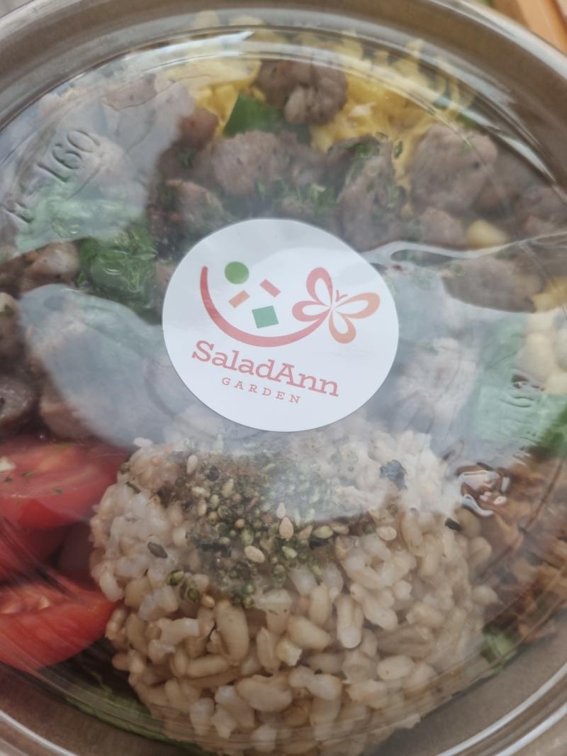 공부 시작 포케 먹는중 내년에 나랑 함께해줄 다이어리 친구들🥰
