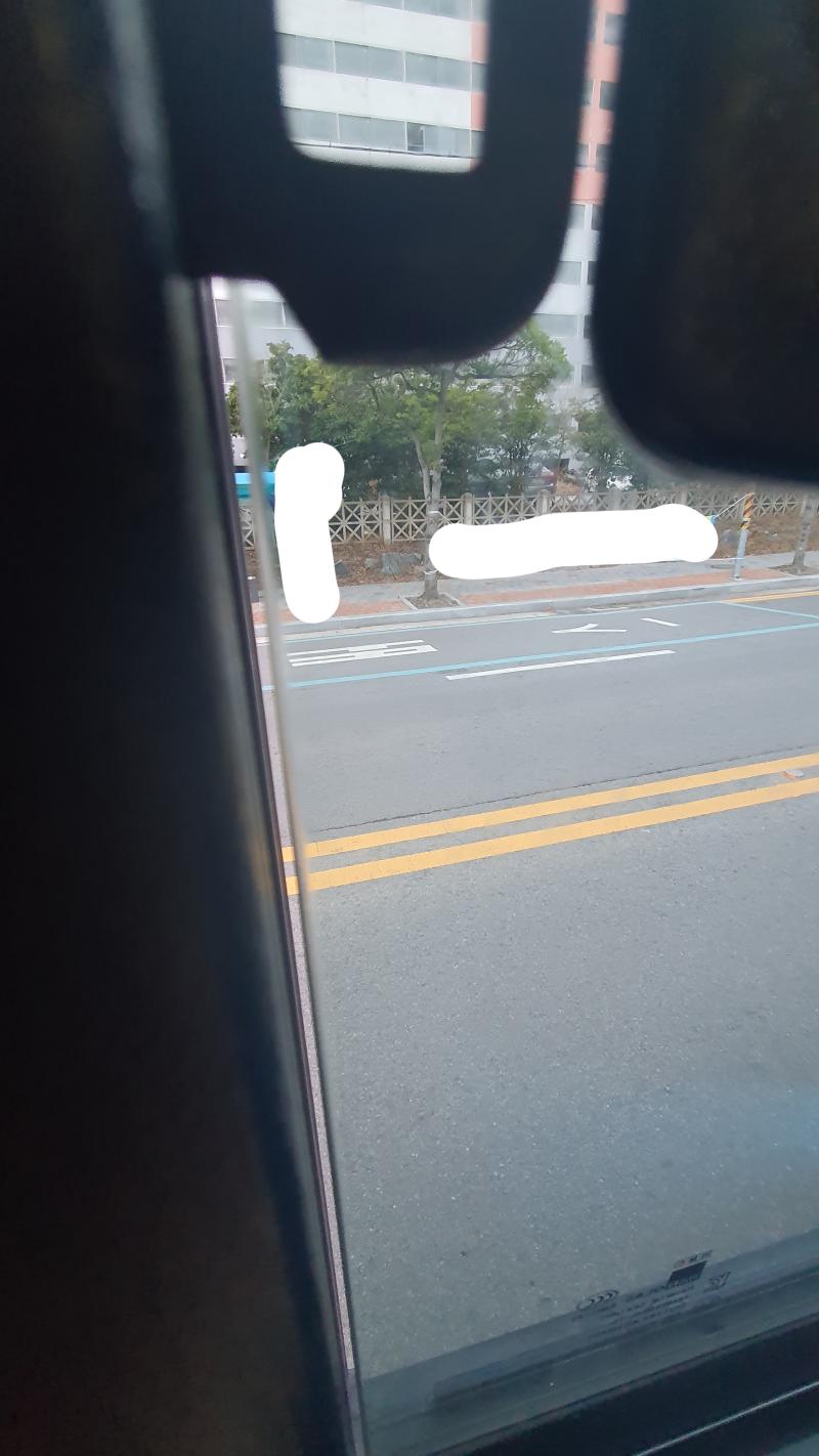뒷자석에서 이정도 연게 그렇게 쌍욕 박을 일임?