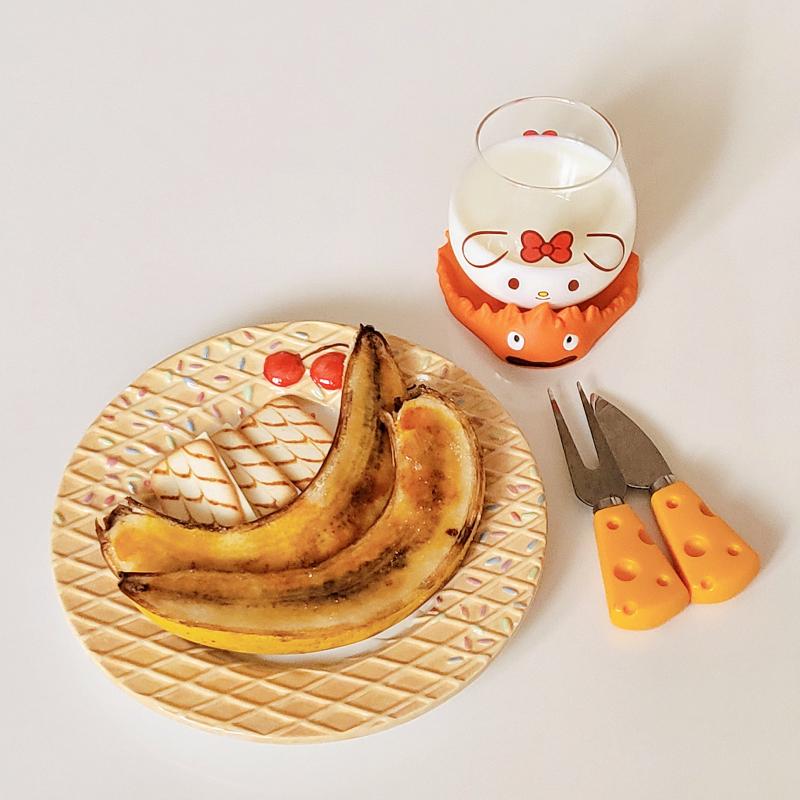 바나나브륄레🍌 부르봉 브란츄르 화이트 랑그드샤🍪 우유🥛 💬 후식🩷