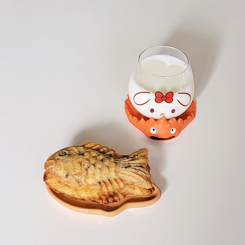 붕어빵🐟 우유🥛 💬 붕어빵 그릇에 붕어빵 먹기