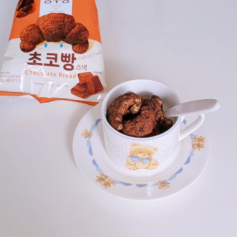 초코빵스낵🍪 💬 이거 얼려서 우유 말먹하면 맛나다길래 먹어봄 꽤나 마싯었듬