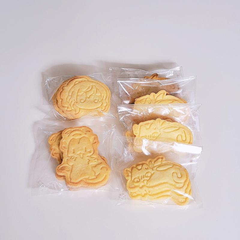 쿠키🍪 우유🥛 💬 한달전쯤 나눔 받은 쿠키인데 감기이슈로 제대로 맛을 못느껴서 나중에 먹으려고 아껴둠 사실 나은지 좀 되었는데 그동안 날이 꾸려
