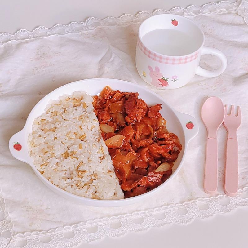 오리주물럭🥩 💬 요즘 조금이라도 일찍 일어나기중인데 오늘은 8시쯤 일어남 좀 배고파서 어제 만든 오리주물럭 머것다 나 이거 잘하는듯ㅋㅋㅋ아침에 