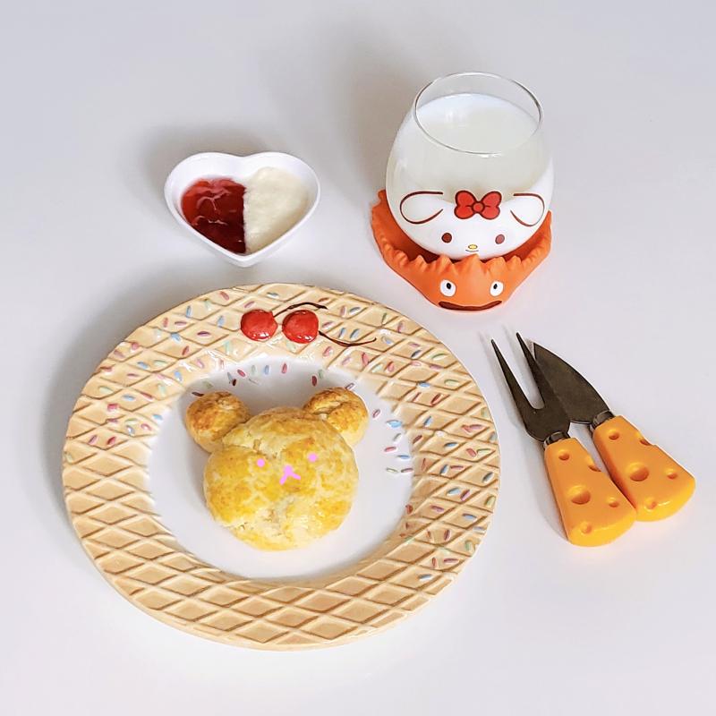 스콘🍪 우유🥛 💬 생각했던것 보다 촉촉해졌지만(원래 레시피가 그런건지 실수를 저질러서 그렇게 된건지..)맛있으니까 되었다
