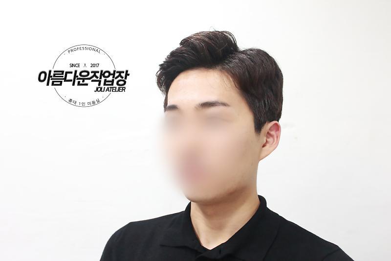 어떻게 로판 남주들 머리는 이 헤어에서 벗어나질 못하냐 아무리 요즘 패션 대세라지만 이거 아니면 그나마 장발밖에 안남는거같음 예전 소년만화 주인